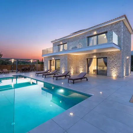 Kefalonia Stone - Petros Kefalonica *