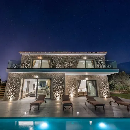 Kefalonia Stone - Petros Kefalonica Trapezaki (Kefalonia)