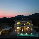 Kefalonia Stone - Petros Kefalonica *